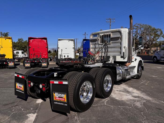 2020 Peterbilt 567-4