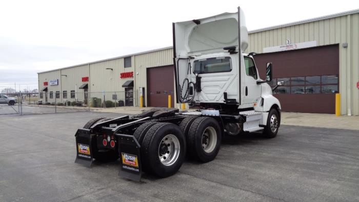 2020 International LT625-4