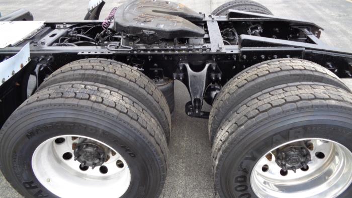 2020 International LT625-8