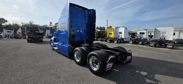 2022 International LT625-3