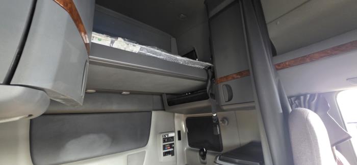 2022 International LT625-13