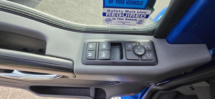 2022 International LT625-24