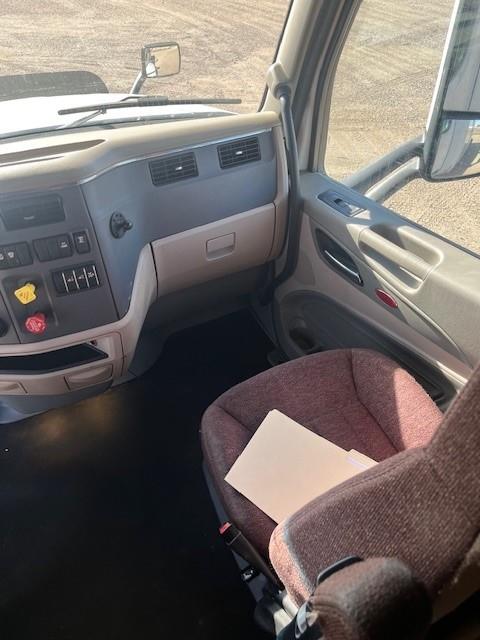 2022 Peterbilt 579-7