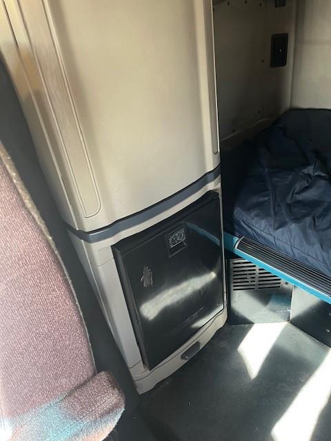 2022 Peterbilt 579-9