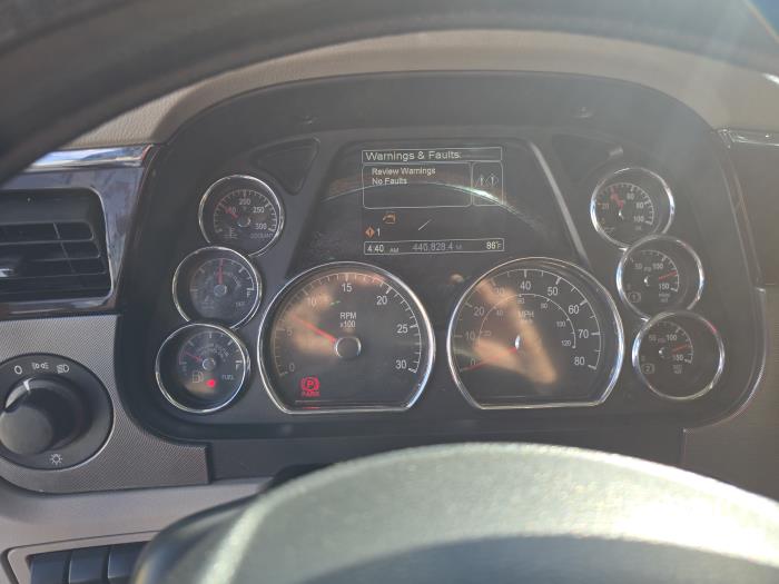 2020 Peterbilt 579-18