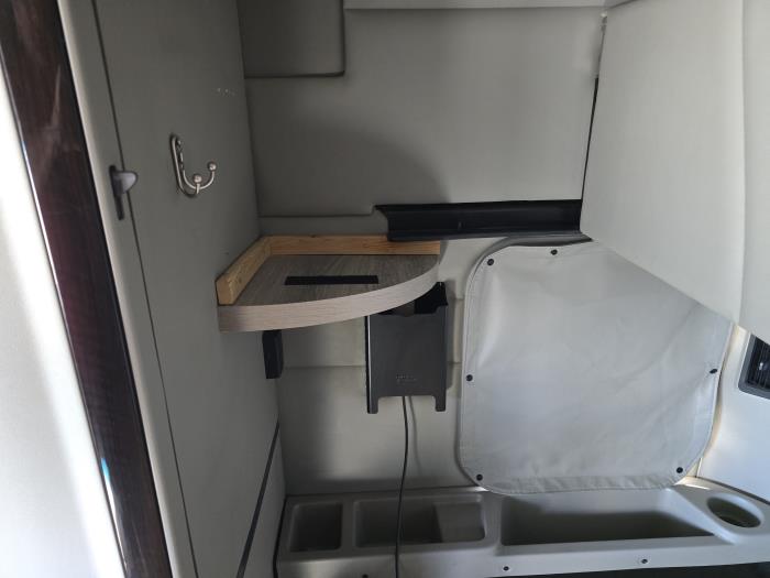 2020 Peterbilt 579-12