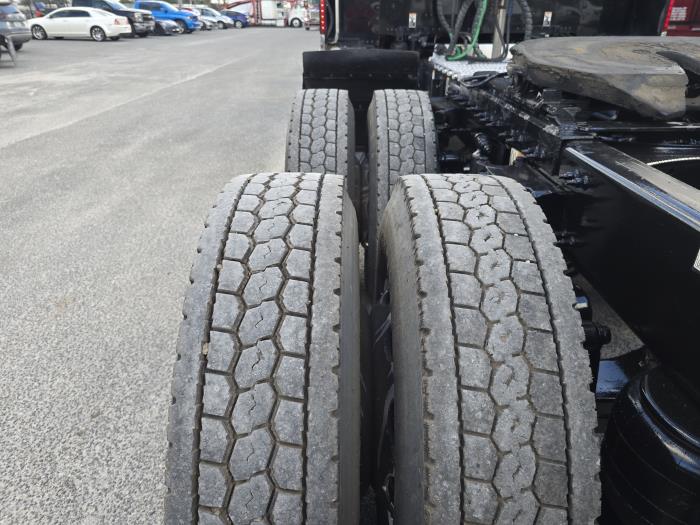 2020 Peterbilt 579-30