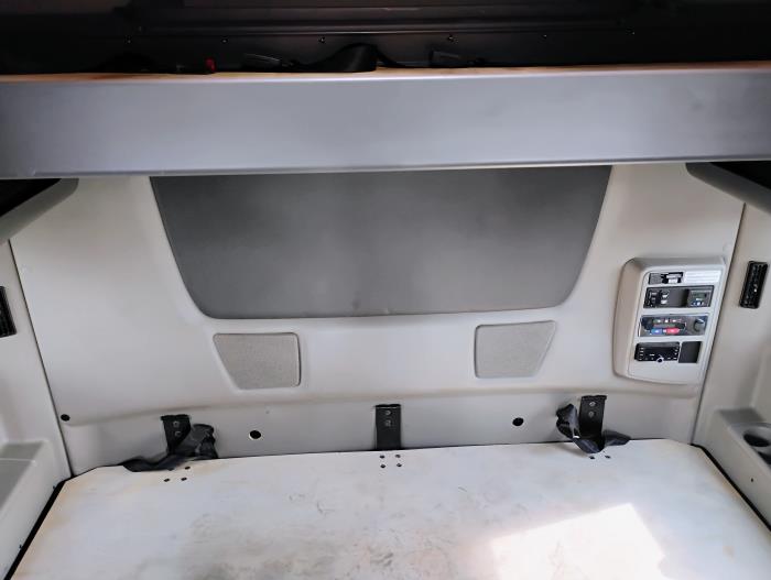 2022 International LT625-16