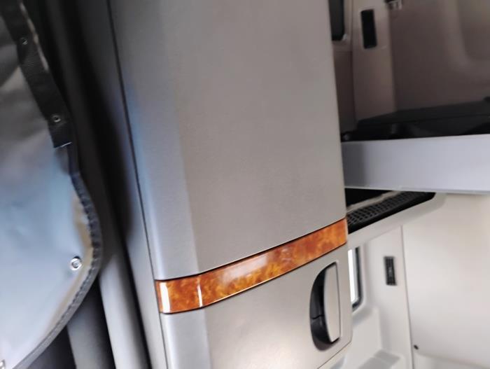 2022 International LT625-18