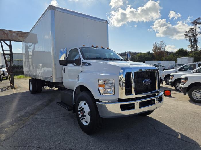 2026 Ford F-750-3