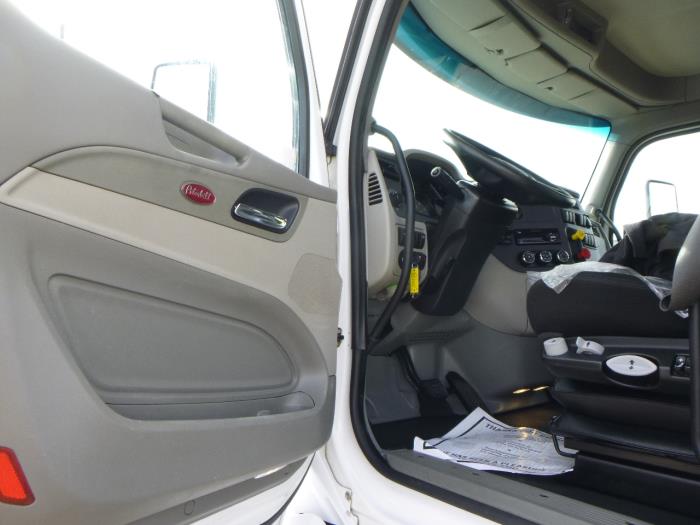 2020 Peterbilt 579-10