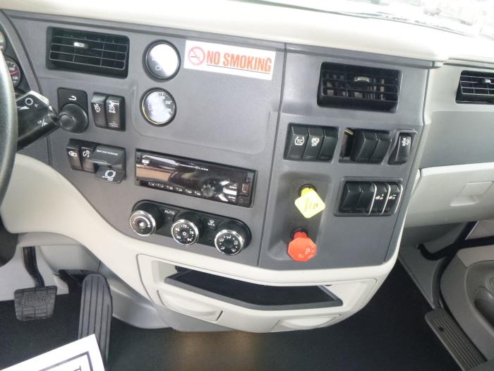 2020 Peterbilt 579-13