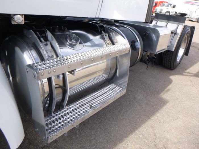 2020 Peterbilt 579-17