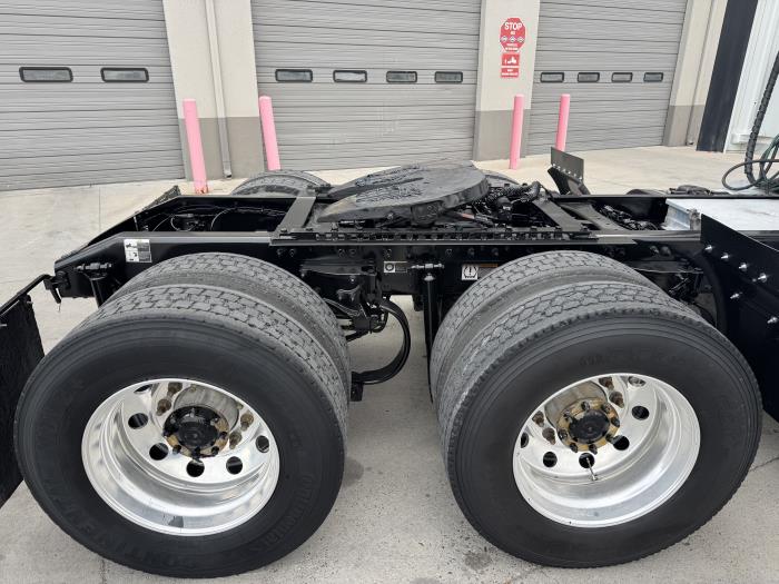 2020 Peterbilt 579-10