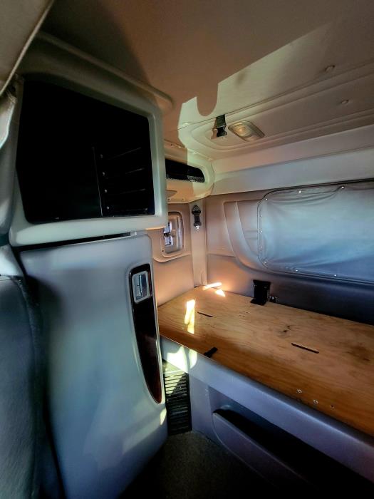 2023 Peterbilt 389-21