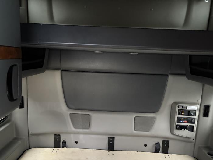 2022 International LT625-11