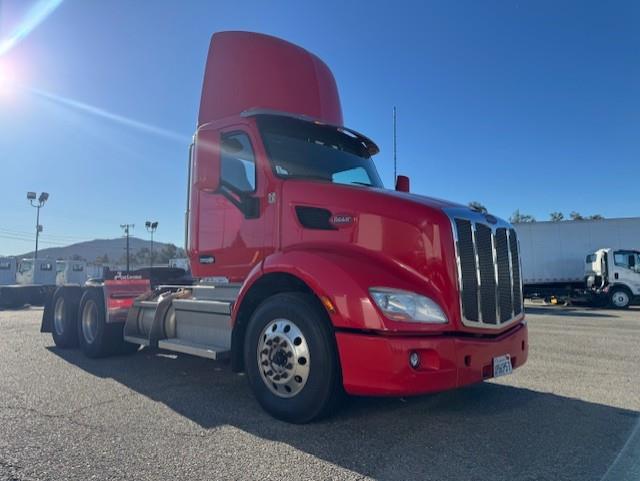 2020 Peterbilt 579-1
