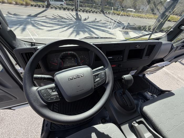 2026 Isuzu NPR-HD-9