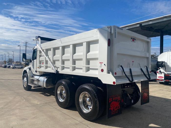 2026 Peterbilt 548-4