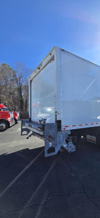 2020 Freightliner Business Class M2 106-6