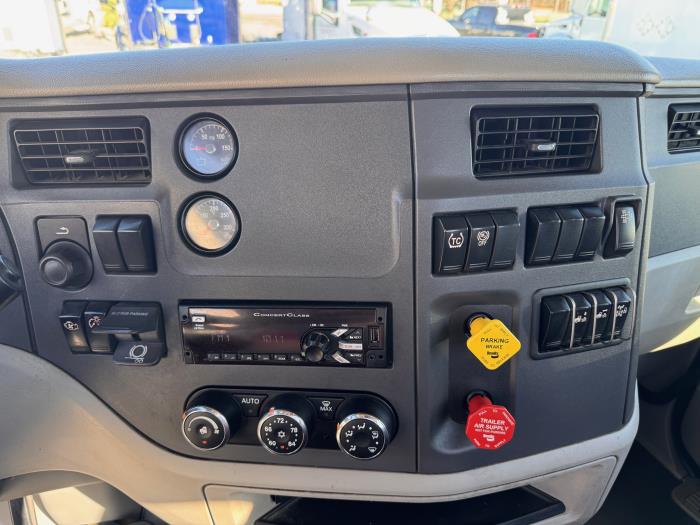 2020 Peterbilt 579-14