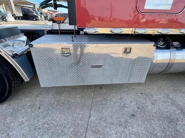 2022 Peterbilt 579-10