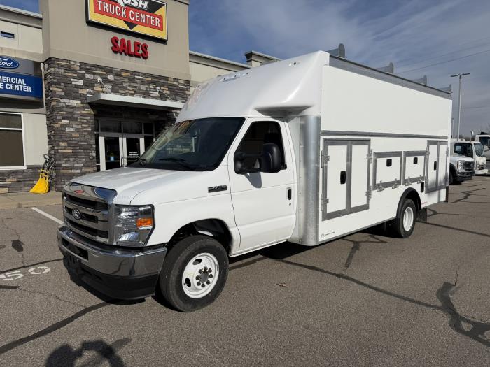 2026 Ford E-450-1