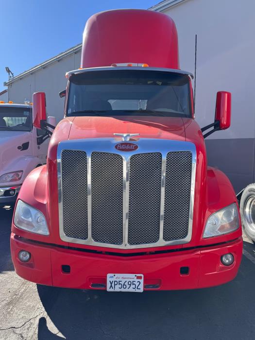 2020 Peterbilt 579-2