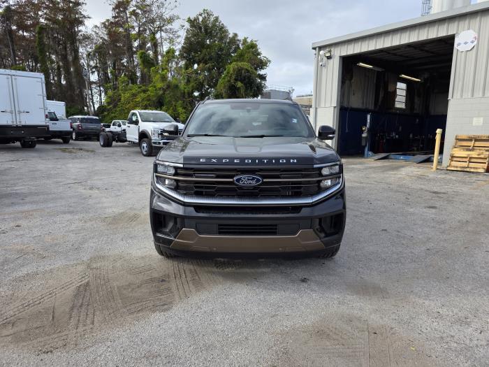 2026 Ford Expedition-2