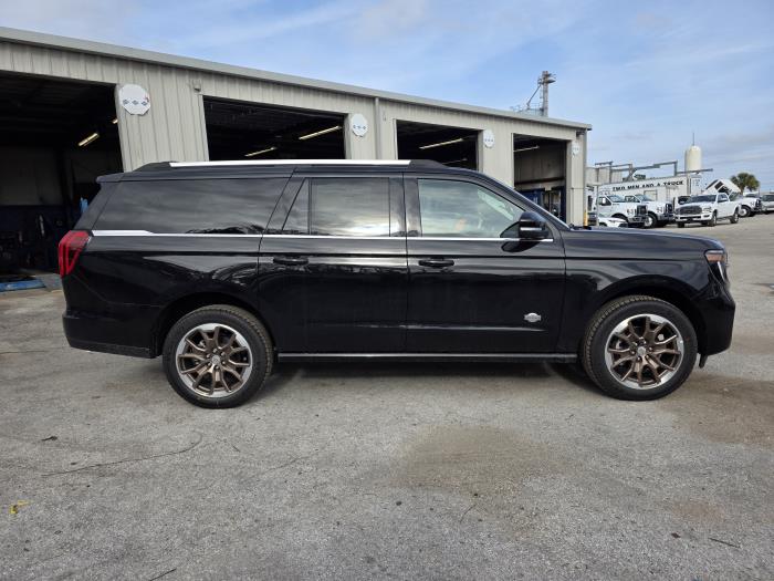 2026 Ford Expedition-4