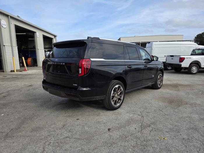 2026 Ford Expedition-5