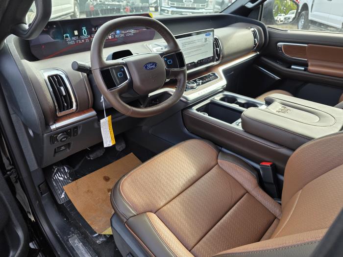 2026 Ford Expedition-15