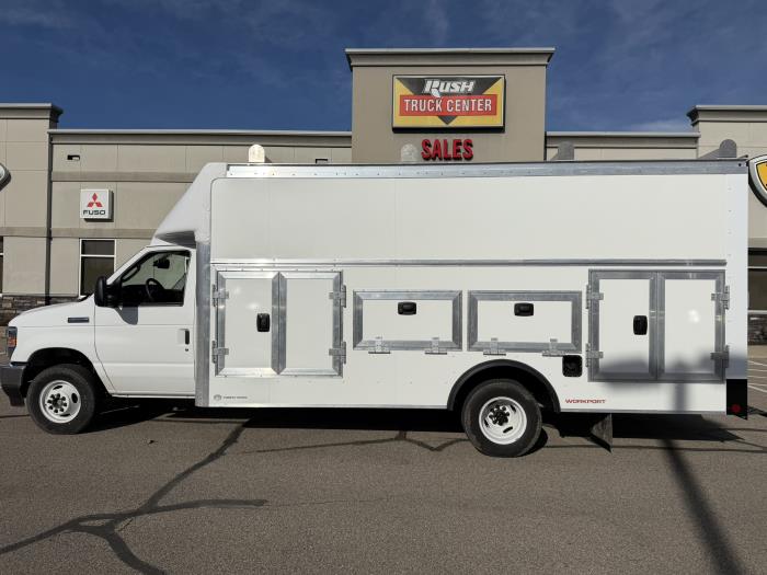 2026 Ford E-450-2
