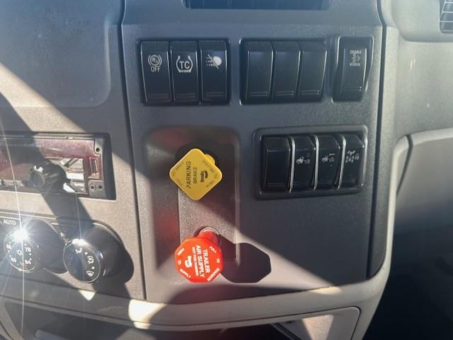 2020 Peterbilt 579-10