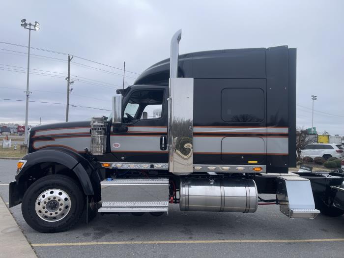 2026 International HX520-7