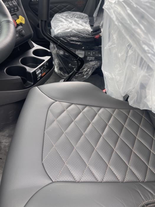 2026 International HX520-10