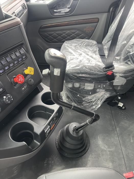 2026 International HX520-12