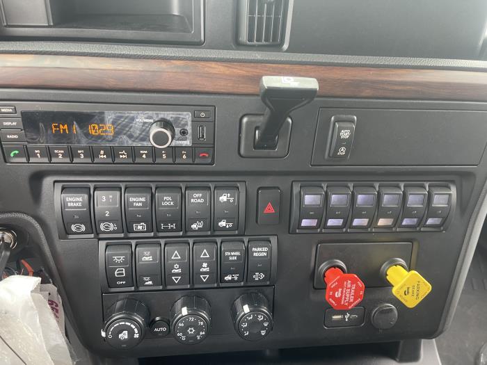 2026 International HX520-13