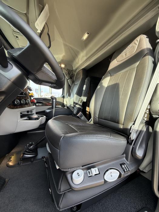 2026 Peterbilt 589-9