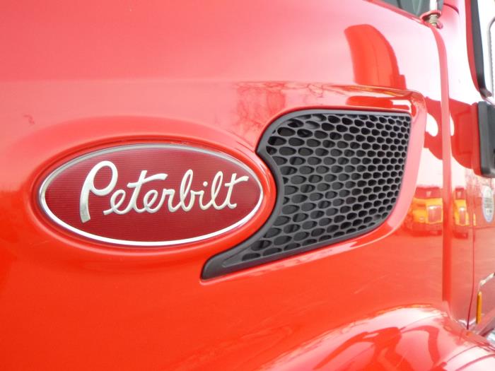 2020 Peterbilt 579-9