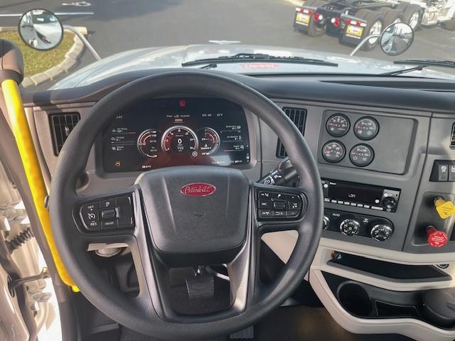 2026 Peterbilt 567-10
