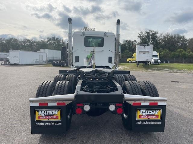 2026 Peterbilt 567-8