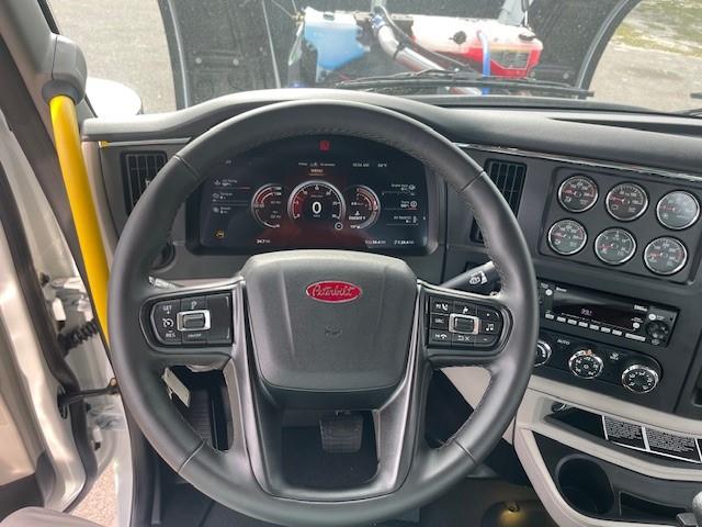 2026 Peterbilt 589-10