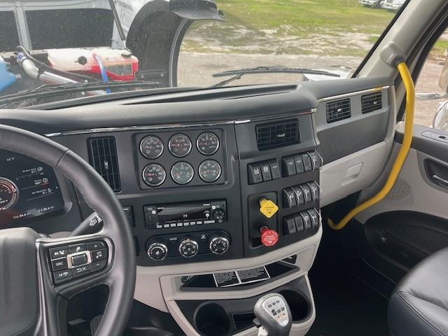 2026 Peterbilt 589-11