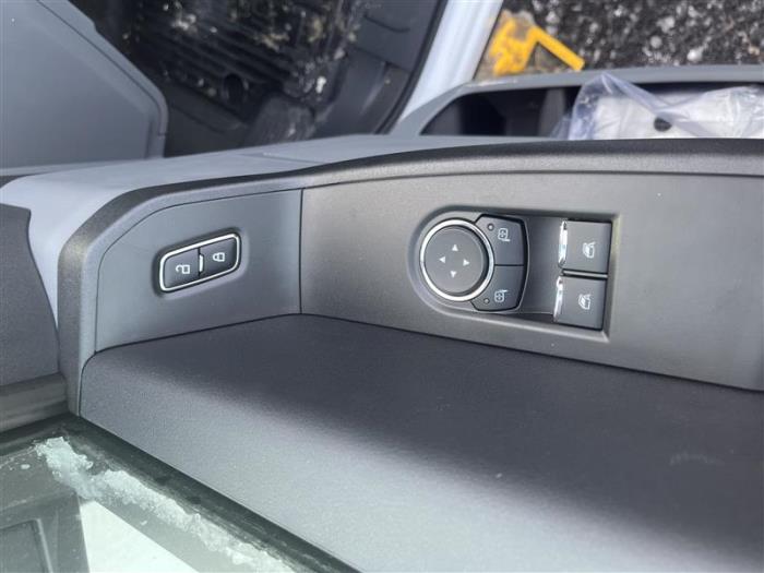 2025 Ford F-350-21