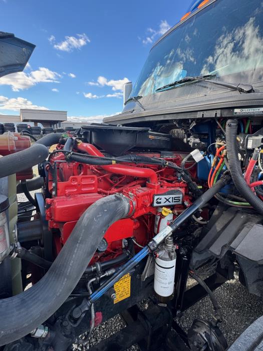 2022 International LT625-10