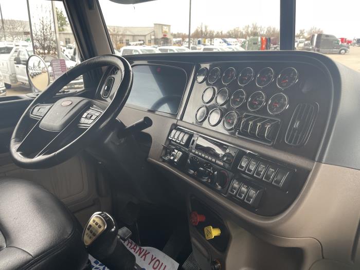 2024 Peterbilt 389-20