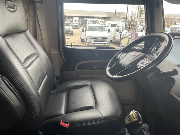 2024 Peterbilt 389-21