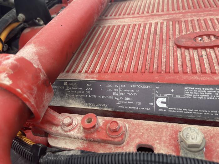 2024 Peterbilt 389-28