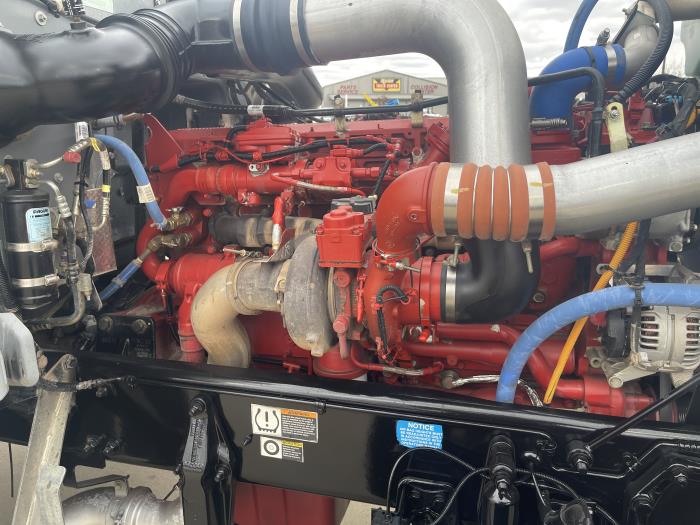 2024 Peterbilt 389-31